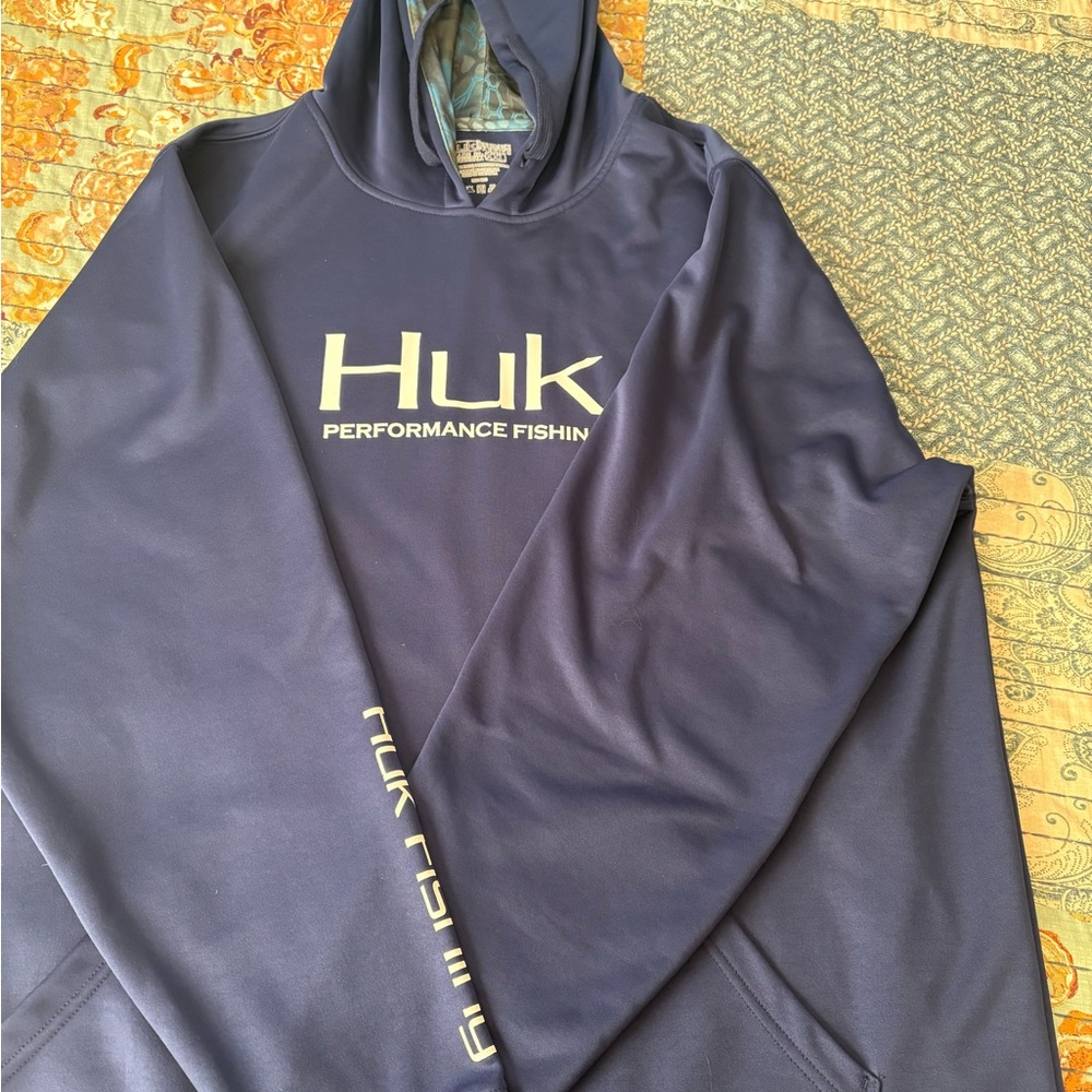 Huk Men's Blue Performance Fishing Hoodie